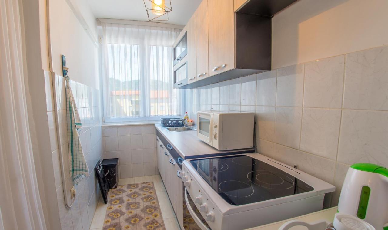 Apartment Revia Mostar Exterior foto